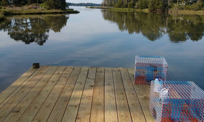 Hacksneck House | Remote/Secluded Estate with Plenty of Crabs, Dock and Cooking Station
