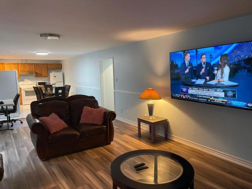 Courtice House | Renaissance Guest House