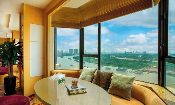Dong Khoi Hotel | Renaissance Riverside Hotel Saigon