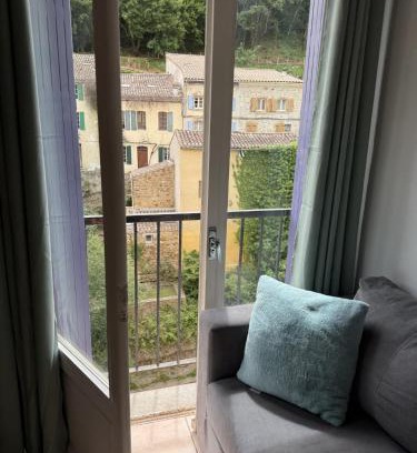 Rennes-les-Bains Apartment | Rennes-les-Bains Studio at foot of thermal baths