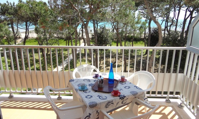 Porto Santa Margherita Apartment | Renovated apartment with sea view terrace