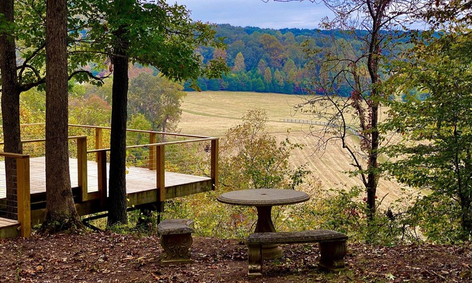 Hickman House | Renovated Airstream on 40 Park-like Acres in Dickson, TN, 45 Min. from Nashville