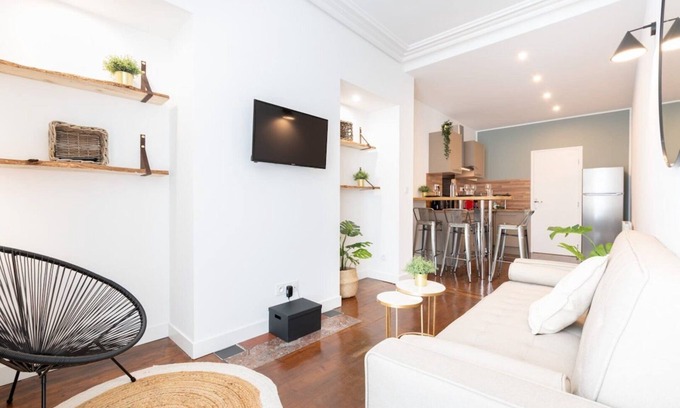 Vauban - Wazemmes Apartment | Renovated apartment 3bed 2bath
