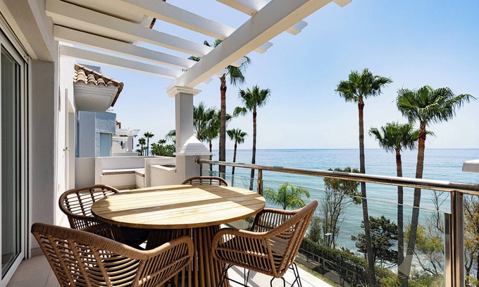 New Golden Mile Apartment | Renovated apartment Belisimo: with balcony and sea view