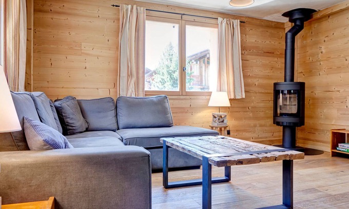 Le Praz Apartment | Renovated chalet, 3 bedrooms, 5 min to lifts, wood stove, parking, pet-friendly