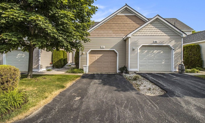 Manistee Condo | Renovated Condo at Lake Michigan