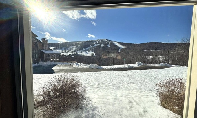 West Dover House | Renovated condo at MT Snow. Shuttle, Pool, Hot Tub