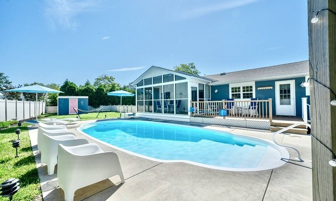 Village Green House | Renovated Cool House/Private Heated Pool/Short Walk to Beach/Sleeps 10