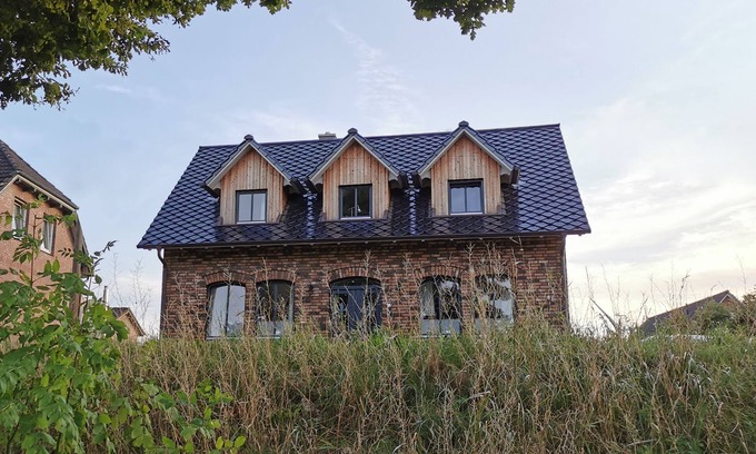 Neuengamme House | Renovated country house, stylishly furnished, located on the Elbe near the city