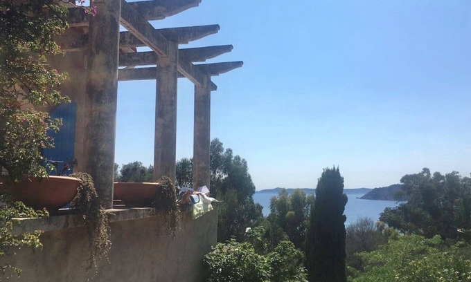 Le Rayol Villa | Renovated 1930 villa, air conditioning, 10min walk from the beach, edge of the Botanical Garden