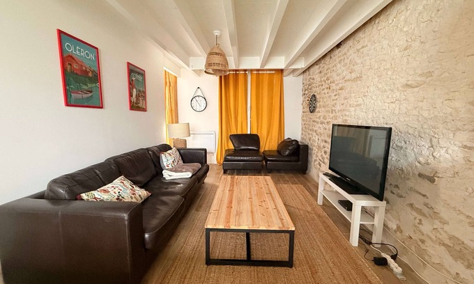 L'Echardiere House | Renovated wine storehouse in Oléron, ideal for families, near the sea