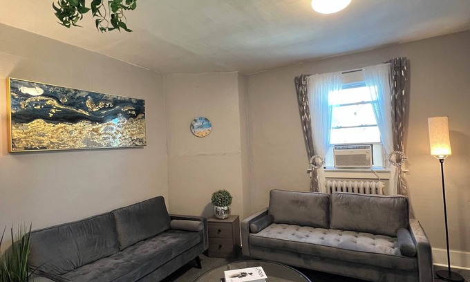 Buffalo House | Renovated gem in central Buffalo near downtown