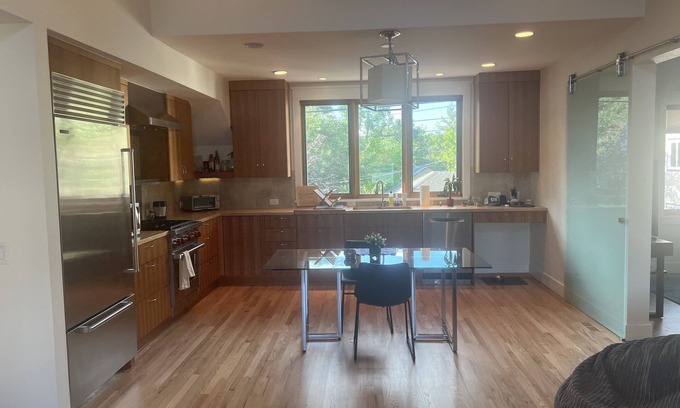 Whittier House | Renovated, high ceilings and amazing views in the heart of downtown Boulder