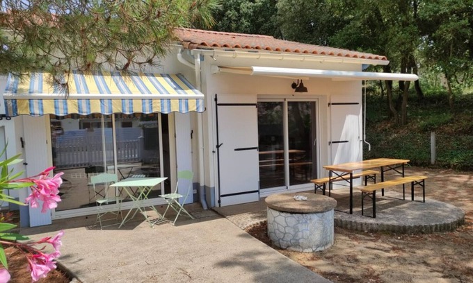 La Tranche-sur-Mer House | Renovated House with Garden, Near Beach, Sleeps 4, Pet-Friendly, Private Parking