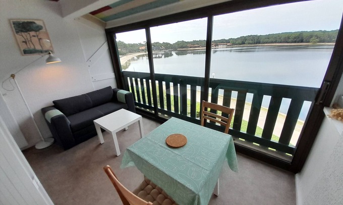 Soustons Apartment | Renovated modern studio by the lake for two in Vieux Boucau