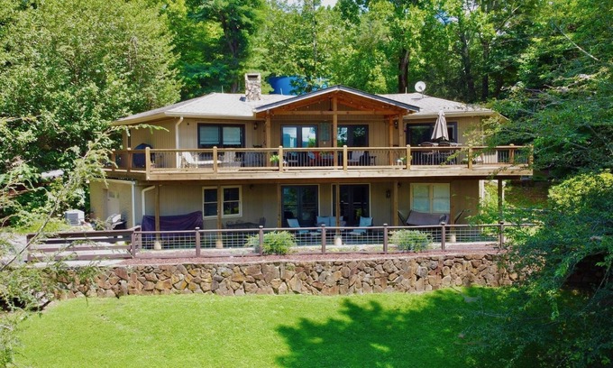 Sky Valley House | Renovated mountain home with great views - 2 Master Suites