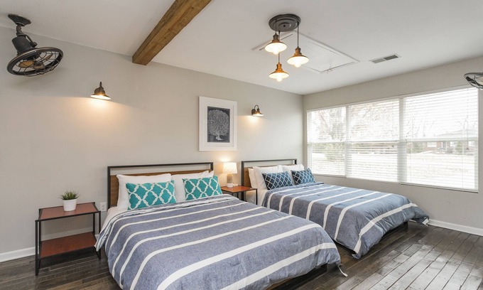 Woodberry Park House | Renovated Ranch on 1 Acre! Peaceful & Spacious only 8 miles from downtown!