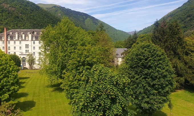 Montauban-de-Luchon Apartment | Renovated T3 apartment with mountain views; near Luchon center!