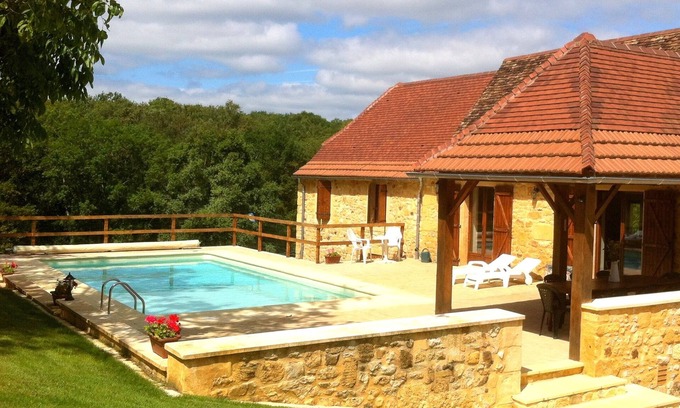 Gourdon House | Renovated Traditional Stone House With Private Salt Water Pool
