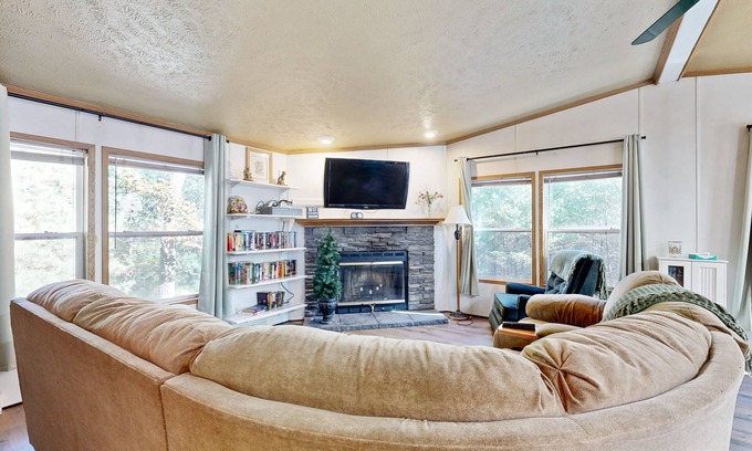 Nekoosa House | Renovated Woodland home with decks, pool table, firepit - near Petenwell Lake