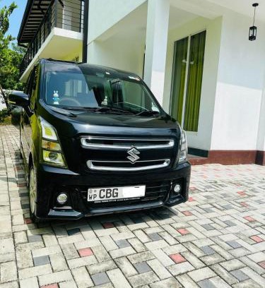 Kaduwela Boat Rental | Rent a car sri lanka