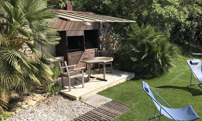 Cassis Villa | Rent pretty little villa on the top of Cassis