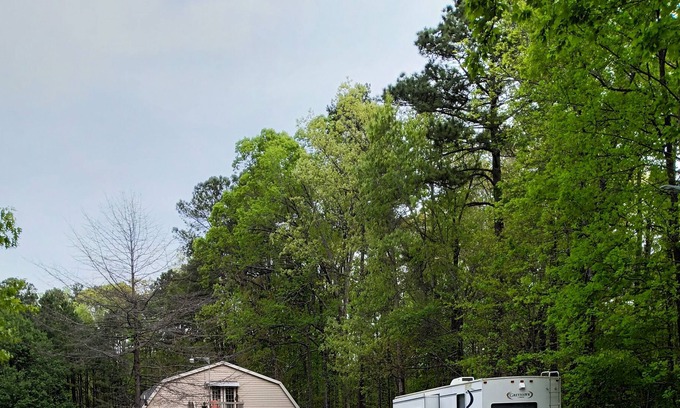 Raleigh House | Rent Professional Open Building with RV Outside & Huge Parking Lot