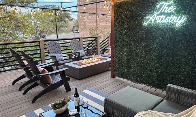 Laurel Hotel | Rent the Entire Boutique Hotel in Downtown Laurel