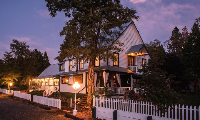 Avery Hotel | Rent the Entire Historic Avery Hotel Sierra Getaway and Venue