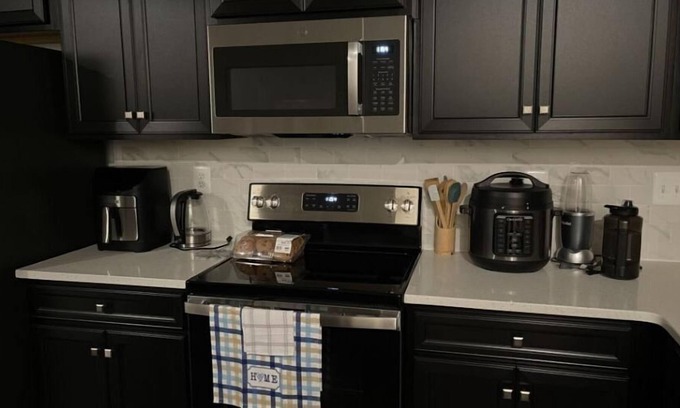 Dundalk Apartment | Rental Property Dundalk Apt #2