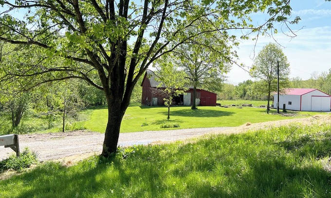 Winigan Other | Rescued Wood Retreat—Peaceful Country Retreat 7 beds-3.5 baths.