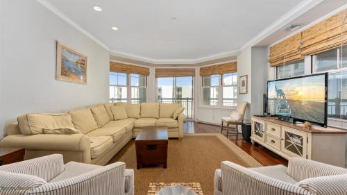 Diamond Beach Apartment | Residence 308 At The Grand