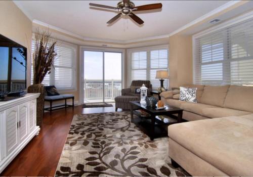 Diamond Beach Apartment | Residence 810 At The Grand