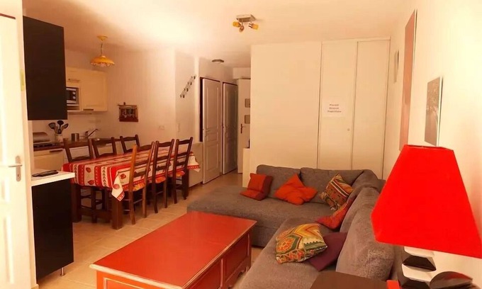 Montauban-de-Luchon Apartment | Residence Balcons Du Golf - LUCHON MONTAUBAN APARTMENT FOR 6 PER. THE DRC