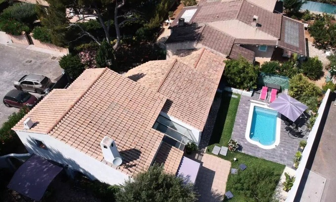 Six-Fours-les-Plages Apartment | Residence Pins Parasol - Beautiful detached house with private pool and close to the sea