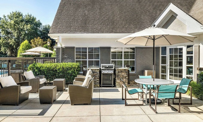 Piper Glen Estates Hotel | Residence Inn by Marriott Charlotte Piper Glen