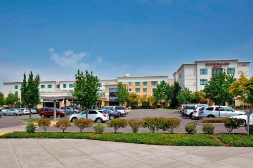 Portland Hotel | Residence Inn by Marriott Portland Airport at Cascade Station