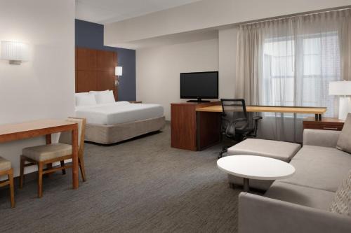 Downtown Syracuse Hotel | Residence Inn Syracuse Downtown at Armory Square