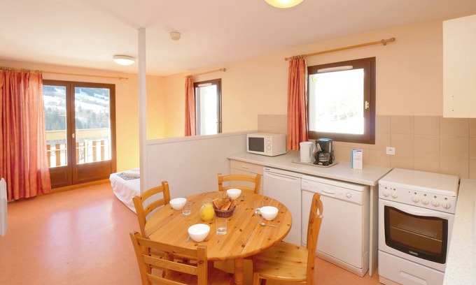Praz-sur-Arly Apartment | Residence Les Essertets : 2-room apartment for 4 people