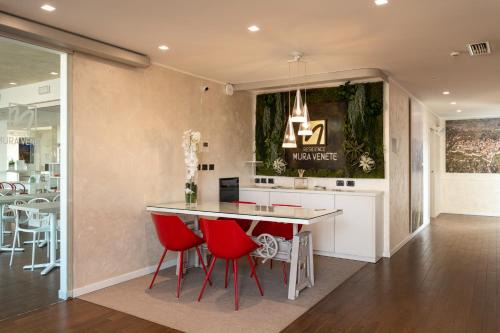 Ponte San Pietro Apartment | Residence Mura Venete