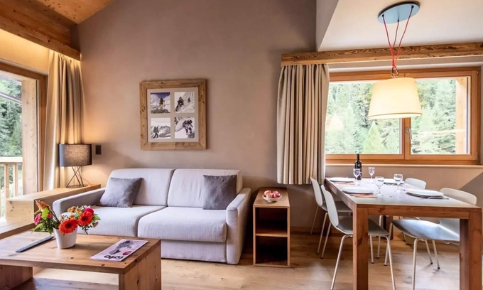 Zinal Apartment | Residence SWISSPEAK Resorts Zinal - 2 Room Apartment 4 People South Facing Balcony