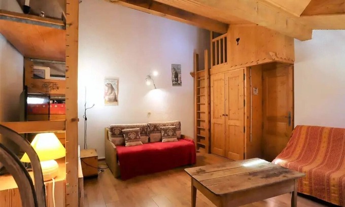 Beaufort Apartment | Residence Val Blanc 1 - Duplex of 50m2 for 6 to 7 people, 2 closed bedrooms and mezzanine with beds
