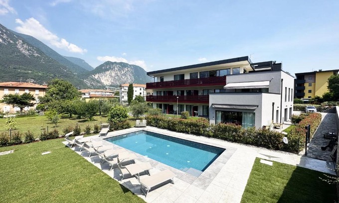 Riva del Garda Apartment | Residence Zangirolami - Luxury Garden and Balcony Apartments