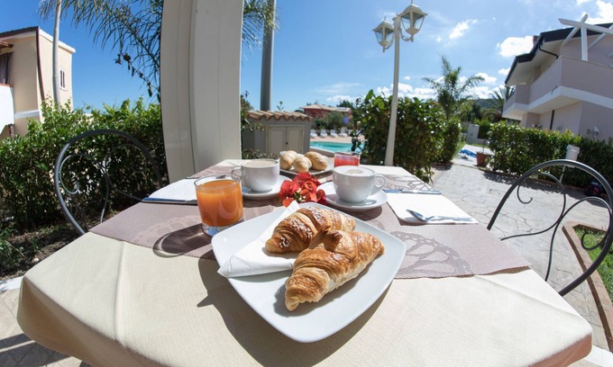 Santa Domenica Bed & Breakfast | Residenza Borgo Italico