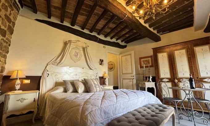 Todi House | Residenza Teatro Antico