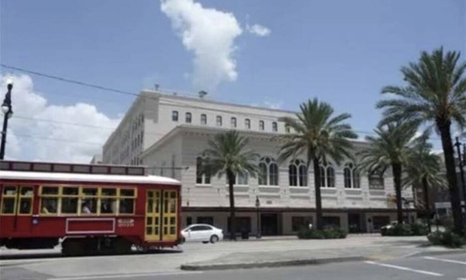 French Quarter Condo | Resort Amenities Await You at 1201 Canal Street, New Orleans