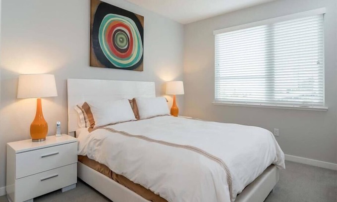 Grantville Apartment | Resort-like 1BR | Skydeck w/Fireplace | Mins to Balboa Park