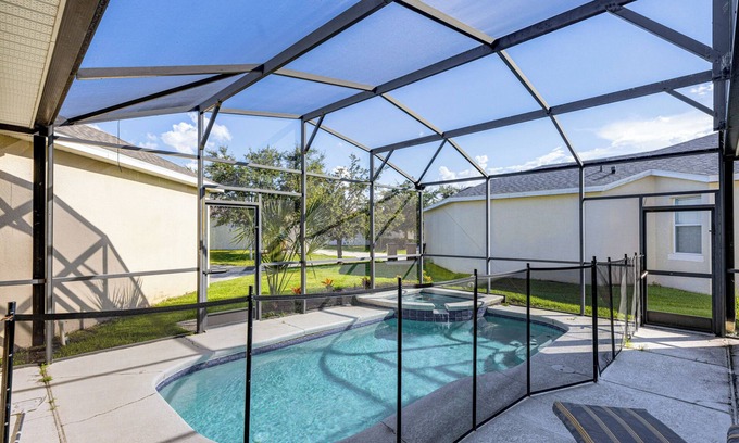 Trafalgar Village House | Resort Retreat w/Outdoor Oasis: 13 Mi to Disney!