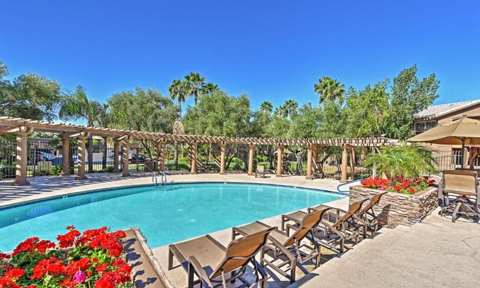 Paradise Valley Village Apartment | Resort Retreat with Pool Access in Paradise Valley