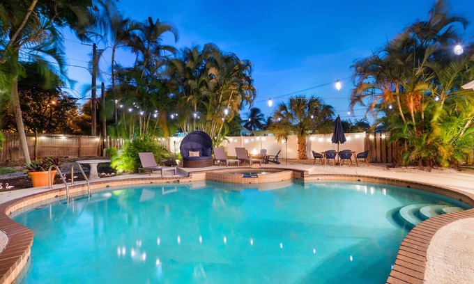 Boynton Beach House | RESORT STYLE HOME W/HEATED POOL MINS TO BEACH & DELRAY